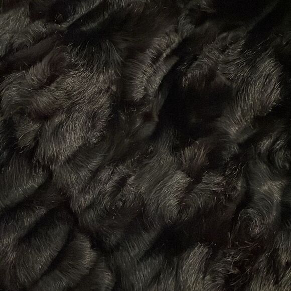 Tahari Black Faux Fur Capelet Womens Size Extra Large Special Occasion Formal - Picture 11 of 13
